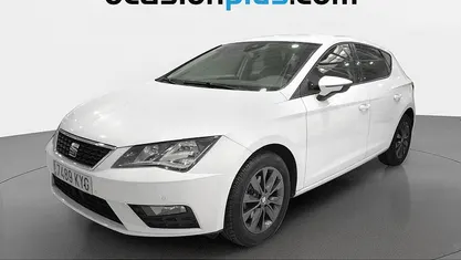 Usado Seat Leon Style 131 CV (96 kW) 2019 Blanco Utilitario