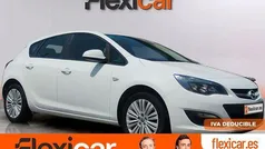 Blanco Usado 2015 Opel Astra Selective Berlina | 7990 €