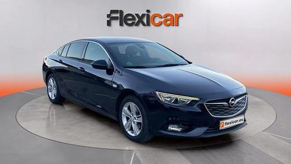Używany Opel Insignia 136 KM (100 kW) 2019 Niebieski Sedan/Limuzyna