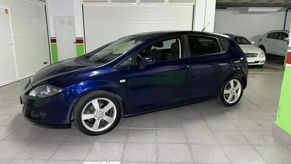 Używany Seat Leon Sport 140 KM (102 kW) 2007 Niebieski Hatchback