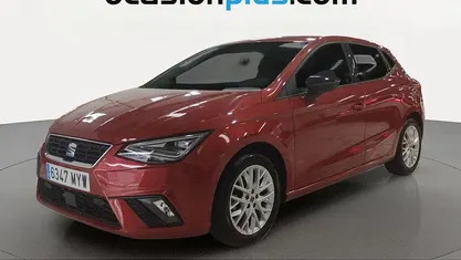 Usado Seat Ibiza FR 116 CV (85 kW) 2025 Rojo Utilitario