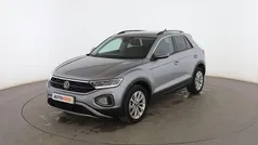 Gris Usado 2023 VW T-Roc Life SUV | 25.199 € (Precio justo)