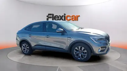 Usado Renault Arkana Evolution 140 CV (102 kW) 2024 Gris SUV