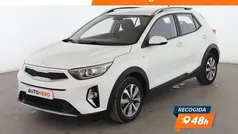 Blanco Usado 2023 Kia Stonic SUV | 14.299 € (Precio justo)