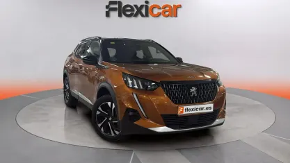 Usado Peugeot 2008 GT-line 131 CV (96 kW) 2020 Naranja SUV