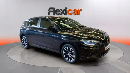 Usado Fiat Tipo Mirror 95 CV (69 kW) 2020 Negro Berlina