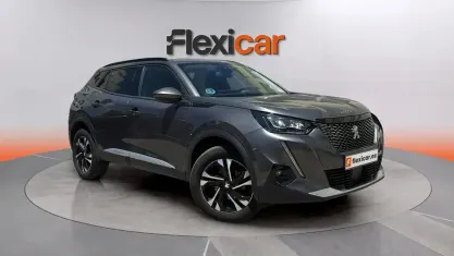 Usado Peugeot 2008 Allure 131 CV (96 kW) 2021 Gris SUV