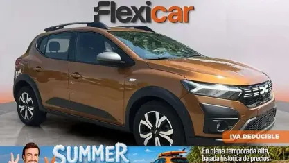 Usado Dacia Sandero Essentiel 91 CV (66 kW) 2023 Naranja Utilitario