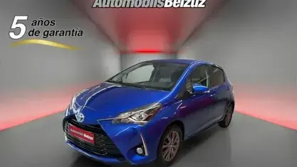 Usado Toyota Yaris Hybrid Active 100 CV (73 kW) 2019 Azul Utilitario