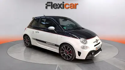 Usado Abarth 595 165 CV (121 kW) 2022 Blanco Utilitario