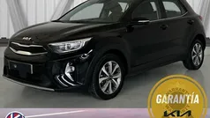 Usado 2022 Kia Stonic SUV | 14.300 € (Precio justo)