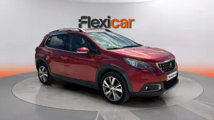 Usado Peugeot 2008 Allure 120 HP (88 kW) 2019 Vermelho SUV