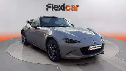 Usado Mazda MX5 Prime-Line 132 CV (97 kW) 2024 Gris Descapotable