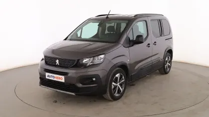 Usado Peugeot e-Rifter Allure 100 kW (136 CV) 2024 Gris Monovolumen