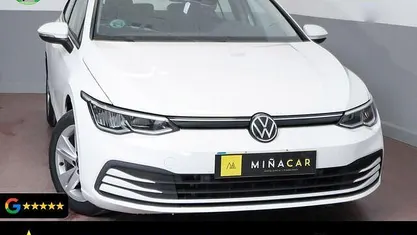 Usado VW Golf VIII 110 CV (80 kW) 2021 Blanco Berlina