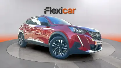 Usado Peugeot 2008 Allure 131 CV (96 kW) 2022 Rojo SUV