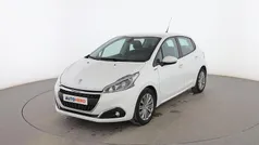 Usado 2018 Peugeot 208 Signature Sky Utilitario | 8699 € (Precio justo)