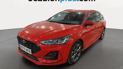 Käytetty Ford Focus ST-Line 155 HP (114 kW) 2024 Punainen Tila-auto
