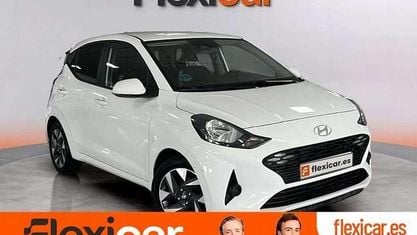 Używany Hyundai i10 67 KM (49 kW) 2024 Biały Hatchback
