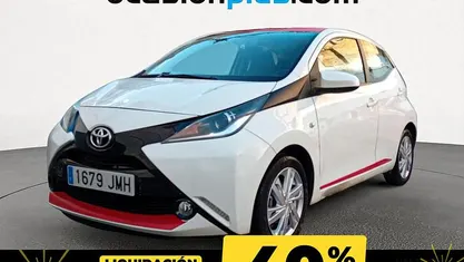 Usado 2016 Toyota Aygo X-play Utilitario | 8194 € (Precio justo)