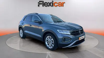 Usado VW T-Roc Life 150 CV (110 kW) 2023 SUV