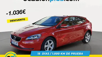 Rojo Usado 2016 Volvo V40 Kinetic Utilitario | 12.954 € (Precio justo)
