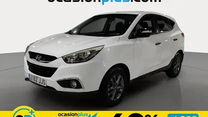 Käytetty Hyundai ix35 115 HP (84 kW) 2015 Valkoinen Katumaasturi