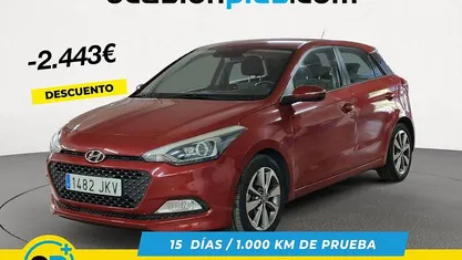 Usado 2015 Hyundai i20 Utilitario | 8047 € (Precio justo)