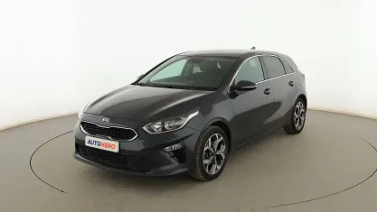 Usado Kia Ceed 100 CV (73 kW) 2018 Gris Utilitario