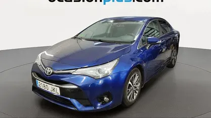 Usado Toyota Avensis Advance 143 CV (105 kW) 2015 Azul Berlina