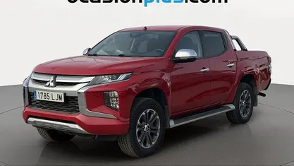 Usado Mitsubishi L200 Motion 150 CV (110 kW) 2020 Rojo Recogida