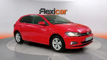 Używany VW Polo Advance 95 KM (69 kW) 2018 Czerwony Hatchback