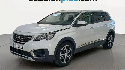 Usado Peugeot 5008 Allure 131 CV (96 kW) 2020 Blanco SUV