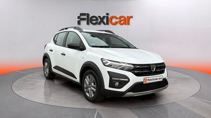 Usado Dacia Sandero Essentiel 91 CV (66 kW) 2021 Blanco Utilitario