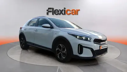 Usado Kia XCeed 101 CV (74 kW) 2024 Blanco SUV