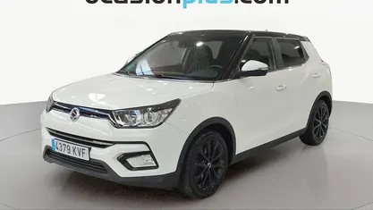 Usado Ssangyong (KGM) Tivoli Limited 128 CV (94 kW) 2019 Blanco SUV