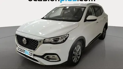 Käytetty MG HS Comfort 162 HP (119 kW) 2022 Valkoinen Katumaasturi