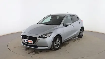Usado Mazda 2 90 CV (66 kW) 2020 Gris Berlina