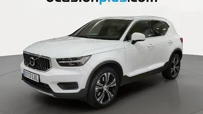 Usado Volvo XC40 Plus 211 CV (155 kW) 2022 SUV