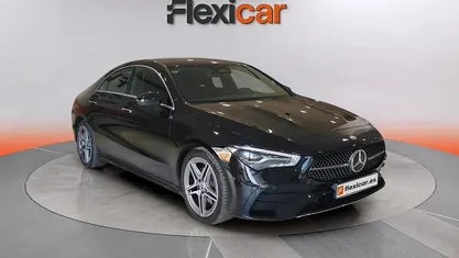 Usado Mercedes CLA200 150 CV (110 kW) 2024 Negro Coupe