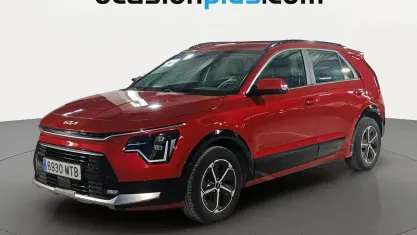 Usado Kia Niro 129 CV (94 kW) 2024 Rojo SUV
