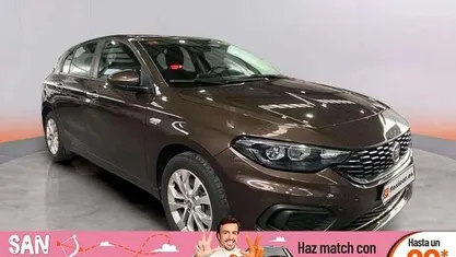 Usado Fiat Tipo Easy 95 CV (69 kW) 2018 Marrón Berlina