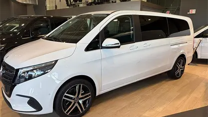 Nuevo Mercedes V220 Style 163 CV (119 kW) 2026 Blanco Monovolumen