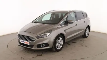Usado Ford S-MAX Titanium 150 CV (110 kW) 2016 Gris Monovolumen