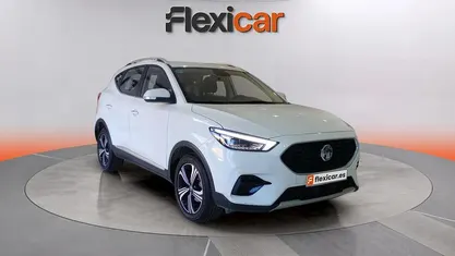 Usado MG ZS Comfort 106 CV (77 kW) 2023 Blanco Berlina