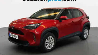 Usado Toyota Yaris Cross Business Edition 116 CV (85 kW) 2024 Blanco SUV