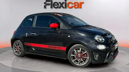 Usado Abarth 500C 145 CV (106 kW) 2020 Negro Descapotable