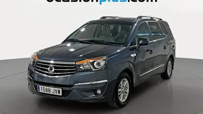 Usado Ssangyong (KGM) Rodius 178 CV (130 kW) 2016 Gris Monovolumen