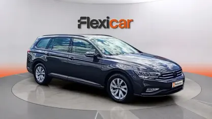 Usado VW Passat R-line 150 CV (110 kW) 2020 Gris Familiar