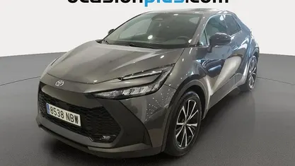 Gris Usado 2025 Toyota C-HR Advance SUV | 28.173 € (Precio justo)